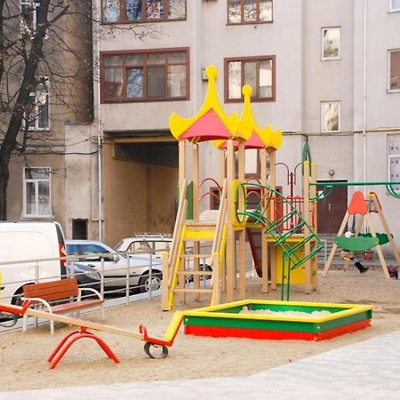 Комфортні Апартаменти 82 Ιβανό-Φρανκίβσκ Εξωτερικό φωτογραφία